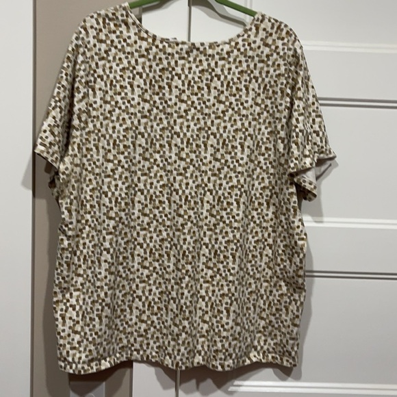DENIM & CO. Short sleeve TOP size-3X multi shades of brown, tan, cream - Soft - Picture 4 of 5
